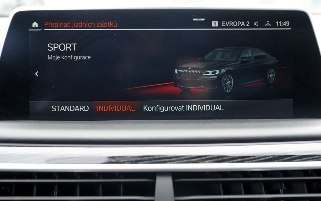 BMW Řada 7 Sedan 3,0 l 250 kw