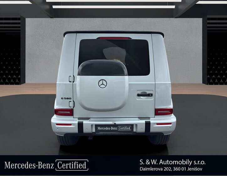 Mercedes-Benz Třídy G SUV / Terénní 0,0 432 kw