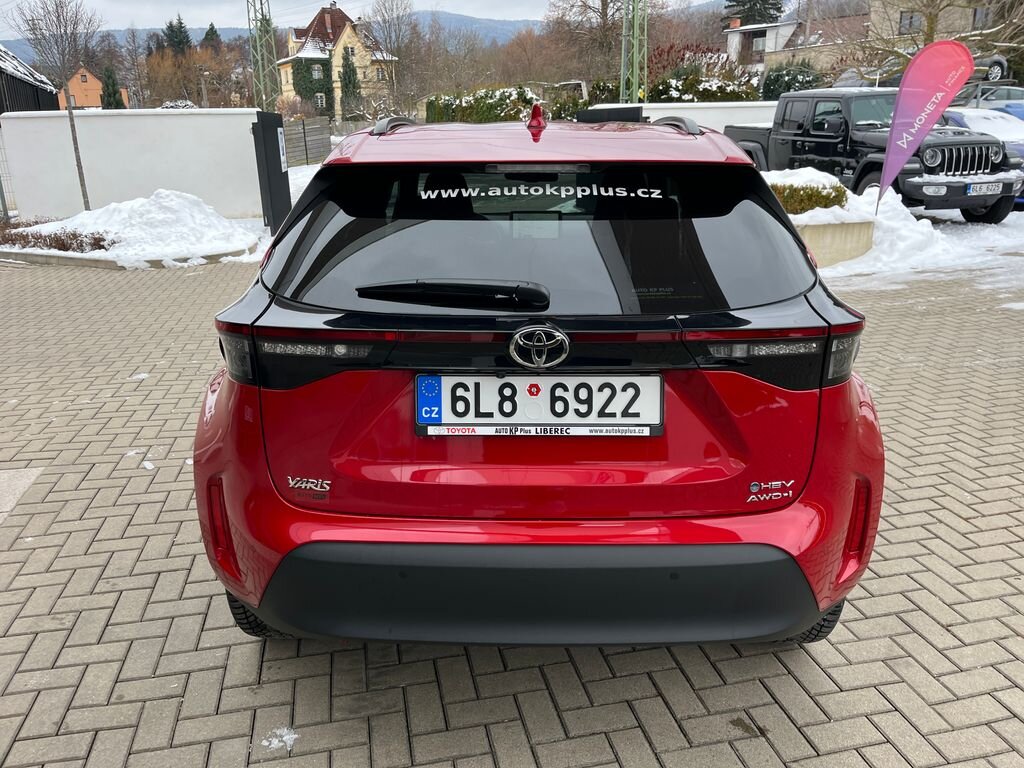 Toyota Yaris Cross SUV 1,5 l 68 kw