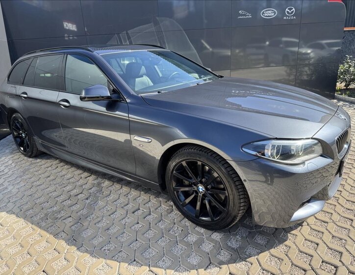 BMW Řada 5 Kombi 3,0 l 230 kw
