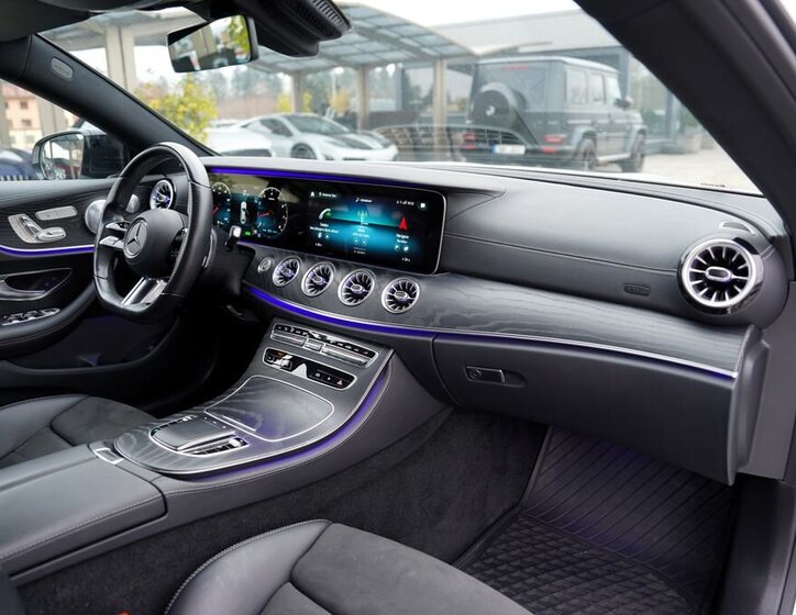 Mercedes-Benz Třídy E 25