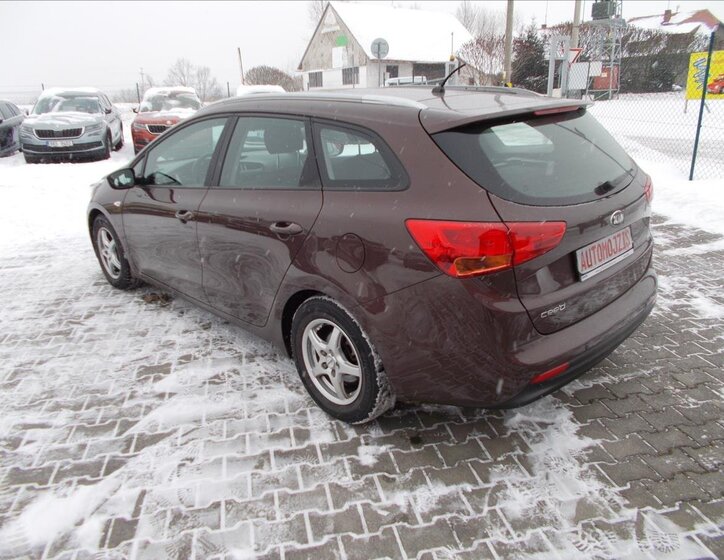 KIA Ceed 10