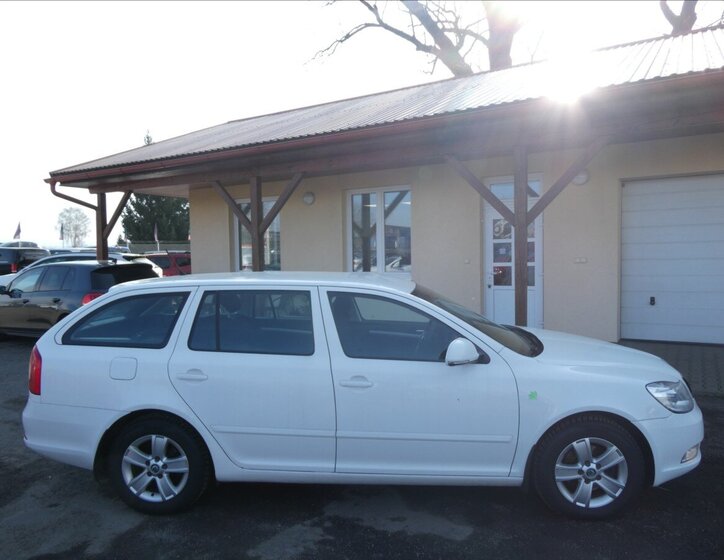 Škoda Octavia Kombi 1,6 l 77 kw