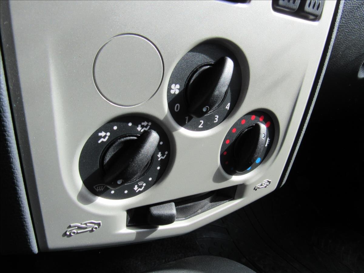 Dacia Logan Kombi 1,6 l 64 kw