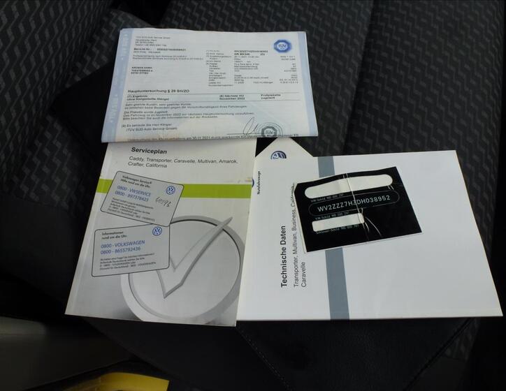 Volkswagen Caravelle 31