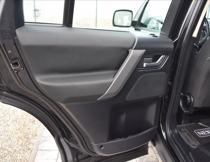 Land Rover Freelander 29