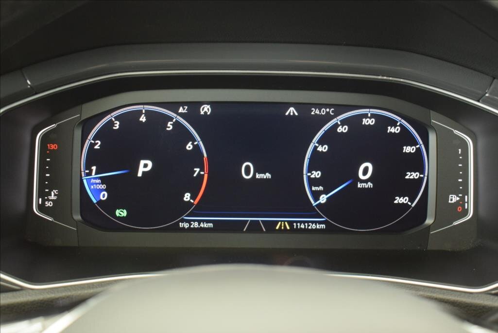 Volkswagen T-Roc SUV / Terénní 2,0 l 140 kw