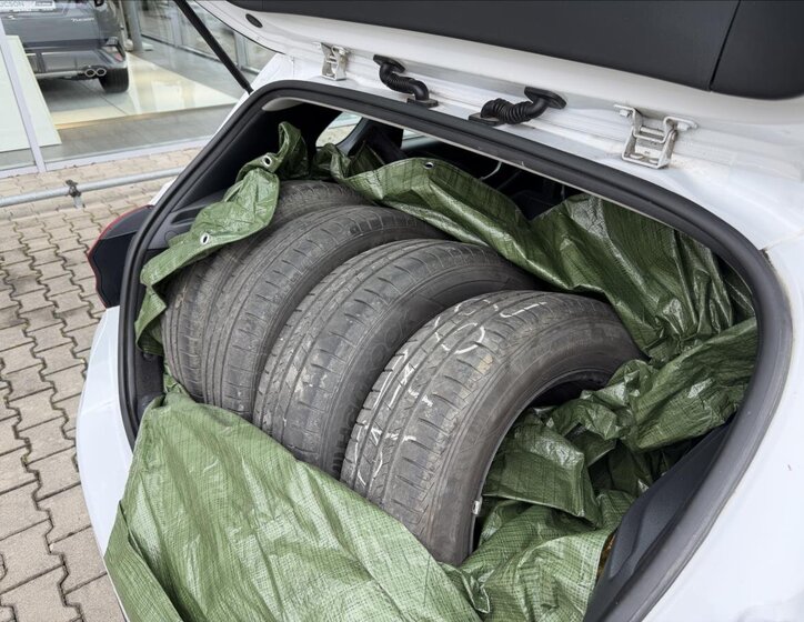 Hyundai i30 Hatchback 1,5 l 80 kw