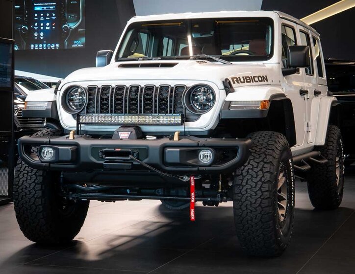 Jeep Wrangler Ostatní 6,4 l 350 kw