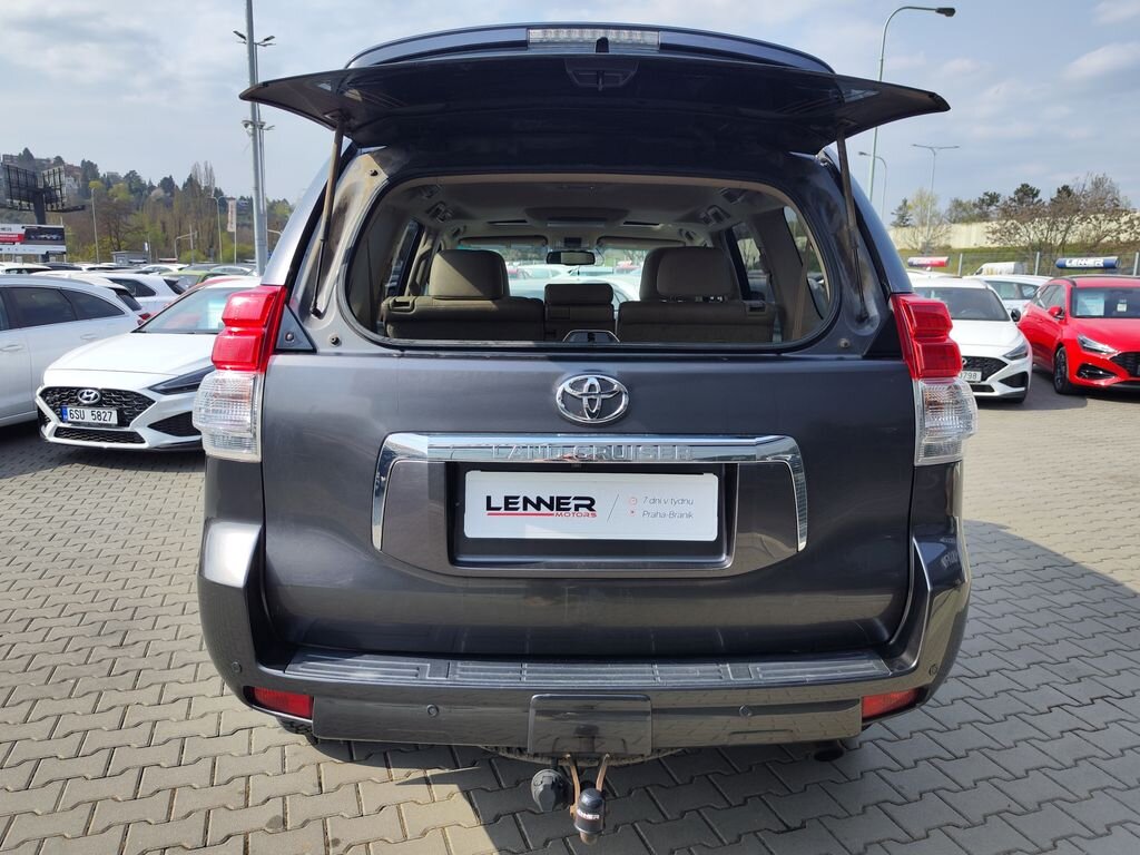 Toyota Land Cruiser SUV / Terénní 3,0 l 127 kw