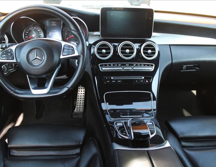 Mercedes-Benz Třídy C Kombi 2,1 l 150 kw