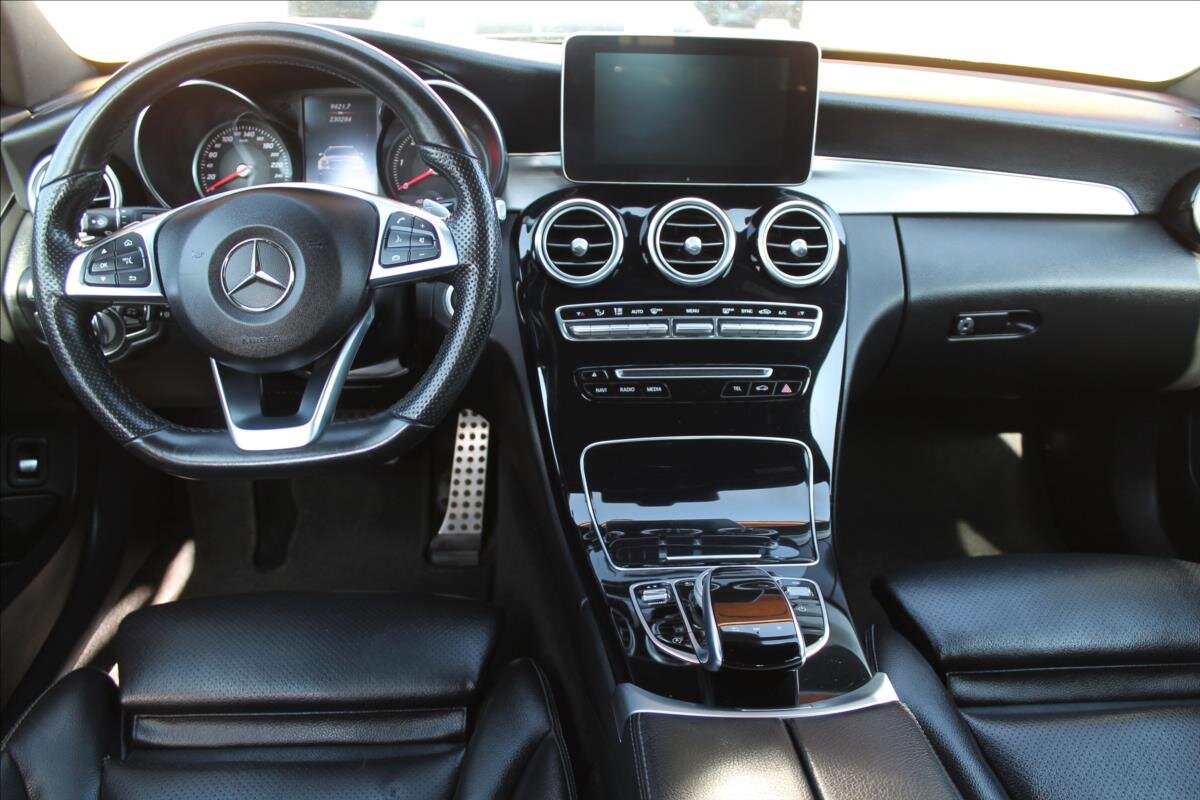 Mercedes-Benz Třídy C Kombi 2,1 l 150 kw