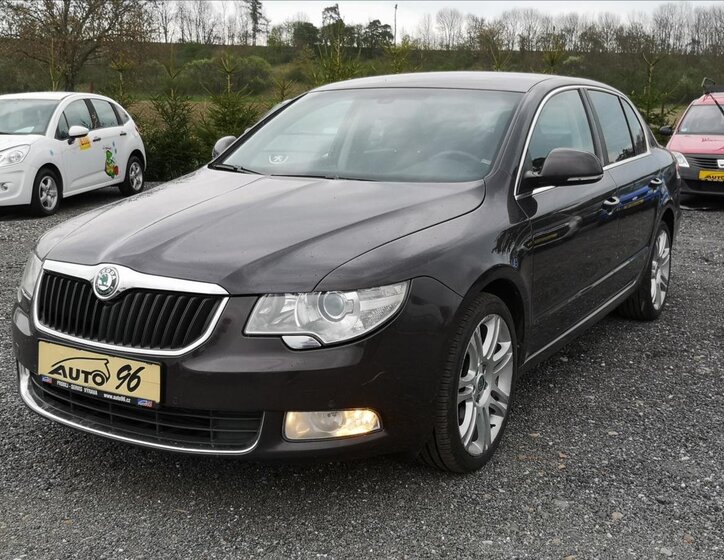 Škoda Superb Sedan / Limuzína 2,0 l 147 kw