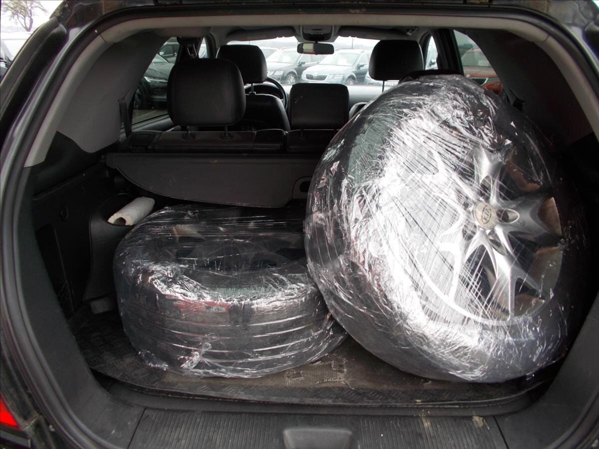 KIA Sorento SUV / Terénní 2,5 l 125 kw