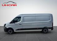 Nissan Interstar 8
