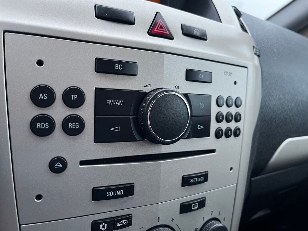 Opel Zafira MPV 1,9 l 88 kw