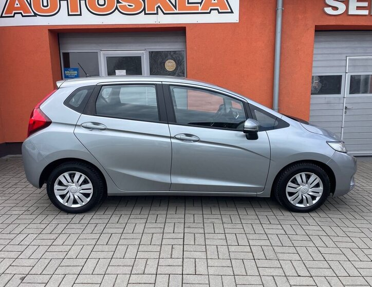 Honda Jazz Hatchback 1,3 l 75 kw