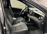 Toyota RAV4 SUV 2,0 l 112 kw