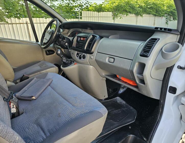 Renault Trafic 17