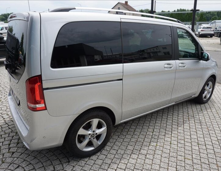 Mercedes-Benz Třídy V VAN-Minibus 2,0 l 174 kw