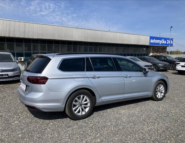 Volkswagen Passat Kombi 2,0 l 110 kw