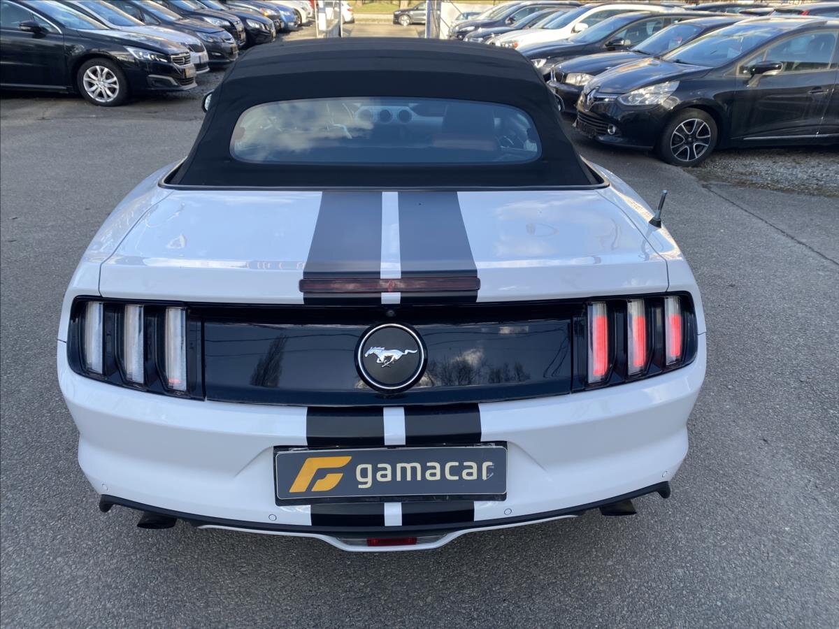 Ford Mustang Kabriolet 2,3 l 233 kw