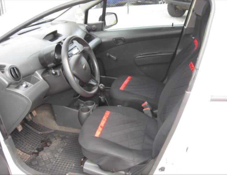 Chevrolet Spark Kombi 995,0 50 kw