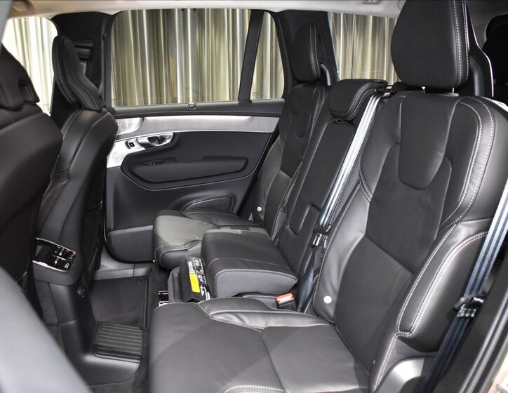 Volvo XC90 SUV 2,0 l 335 kw