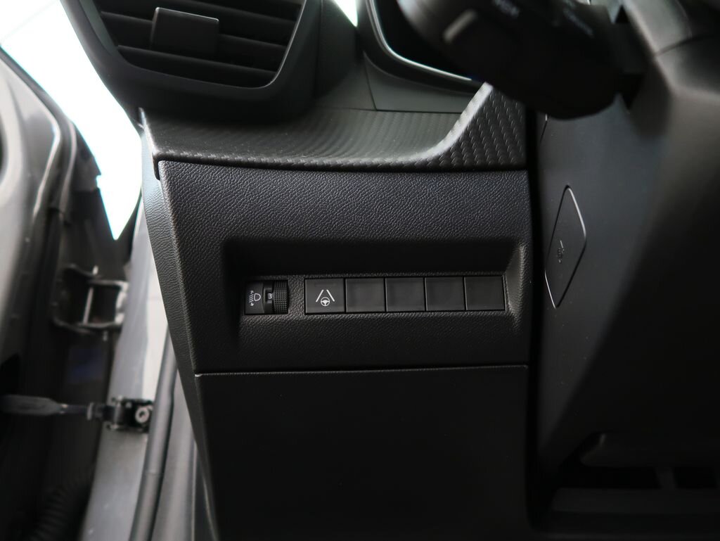 Peugeot 208 Hatchback 1,2 l 74 kw