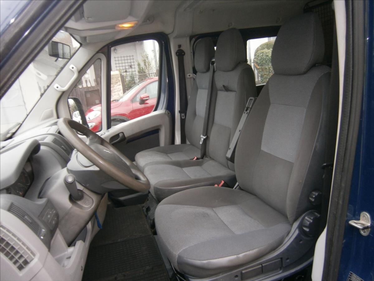 Peugeot Boxer Kombi 2,2 l 88 kw