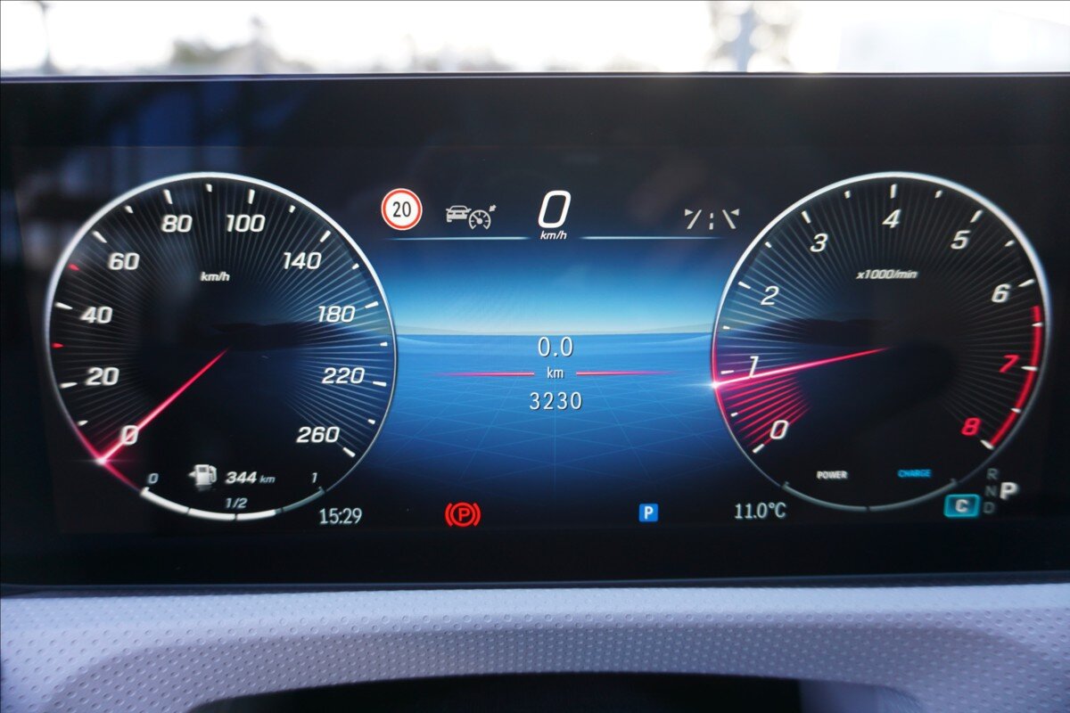 Mercedes-Benz Třídy A Hatchback 1,3 l 100 kw