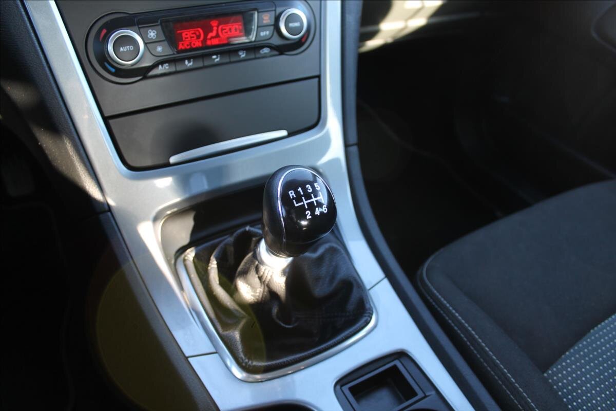 Ford Mondeo Liftback 2,0 l 85 kw