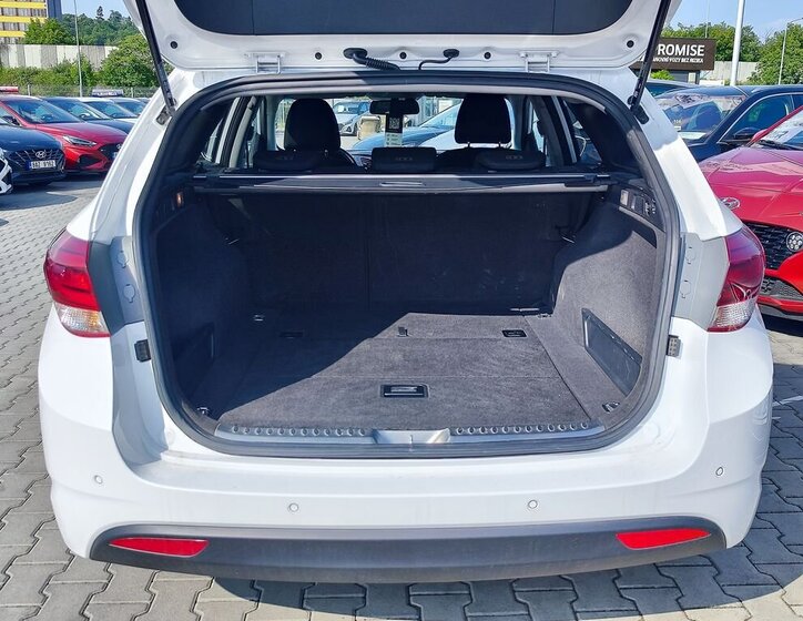 Hyundai i40 Kombi 1,6 l 100 kw