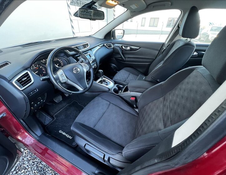Nissan Qashqai SUV / Terénní 1,2 l 85 kw
