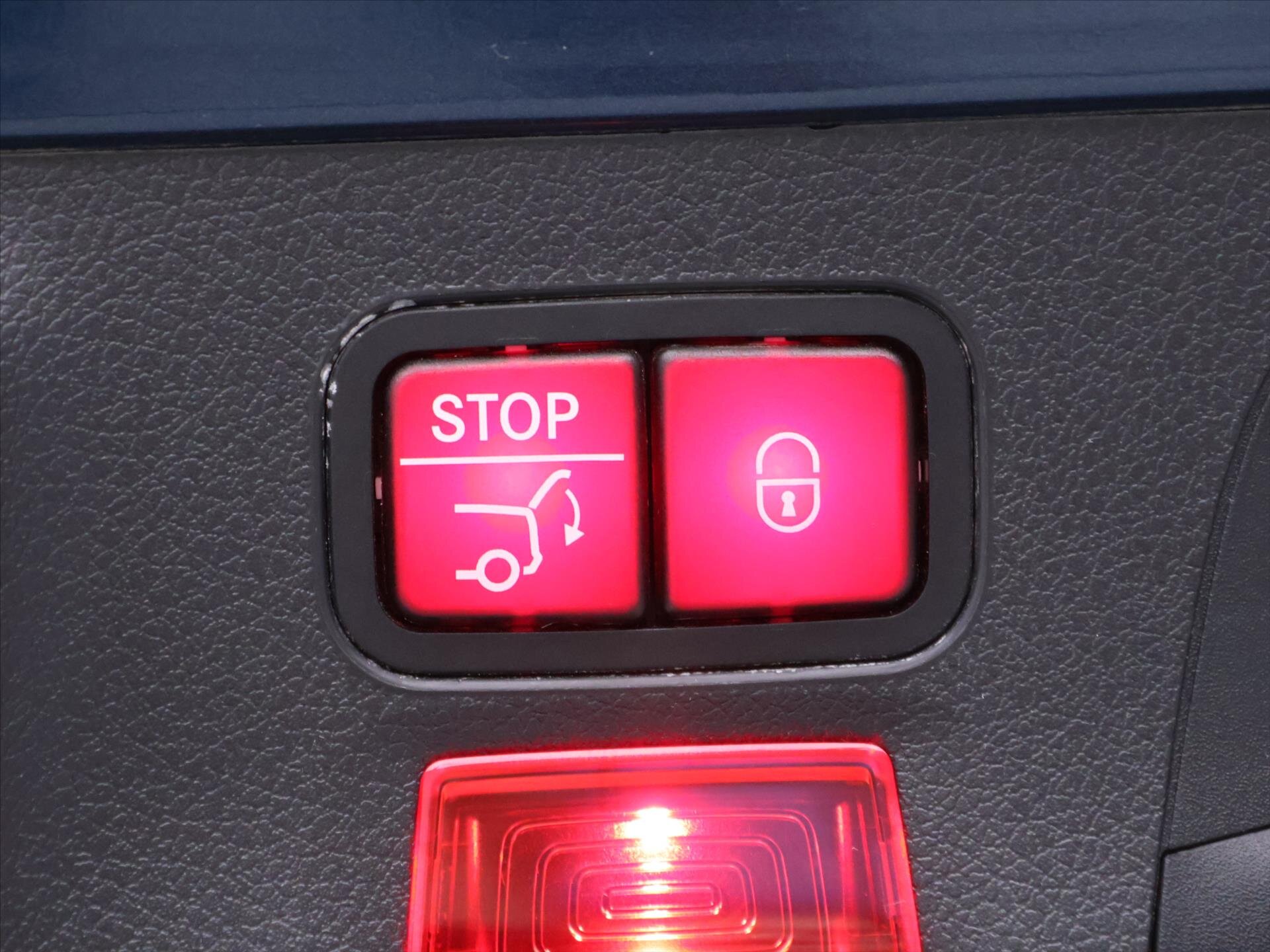 Mercedes-Benz CLA Kombi 2,0 l 225 kw