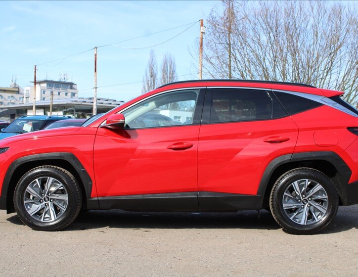 Hyundai Tucson SUV 1,6 l 110 kw