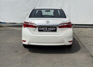 Toyota Corolla Sedan / Limuzína 1,6 l 97 kw