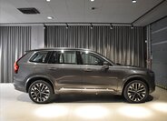 Volvo XC90 SUV / Terénní 2,0 l 228 kw