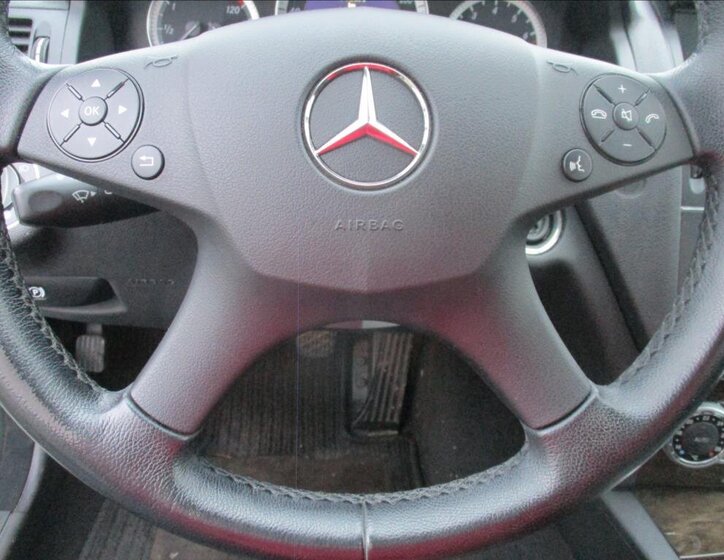 Mercedes-Benz Třídy C Sedan / Limuzína 1,8 l 115 kw