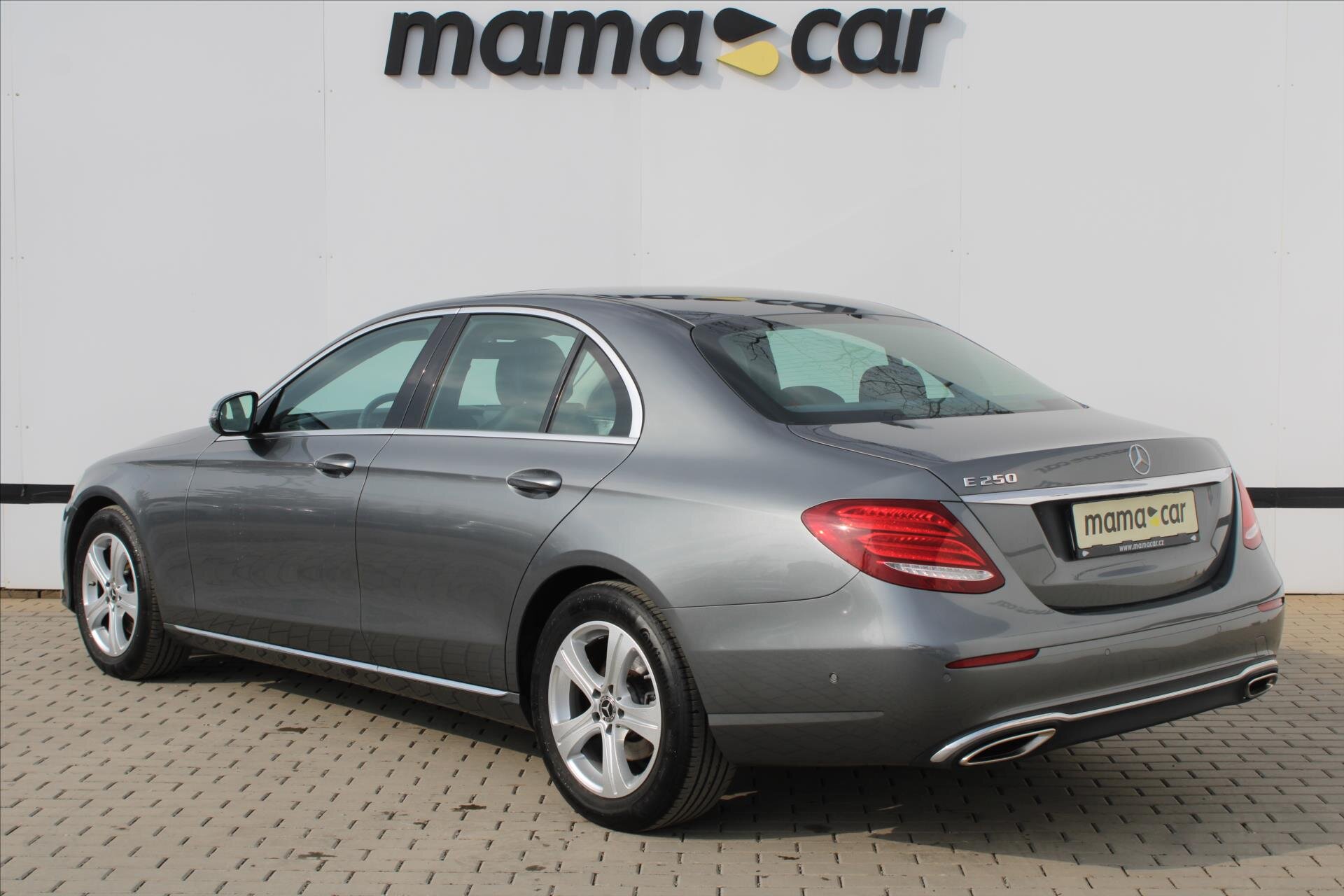 Mercedes-Benz Třídy E Sedan / Limuzína 2,0 l 155 kw