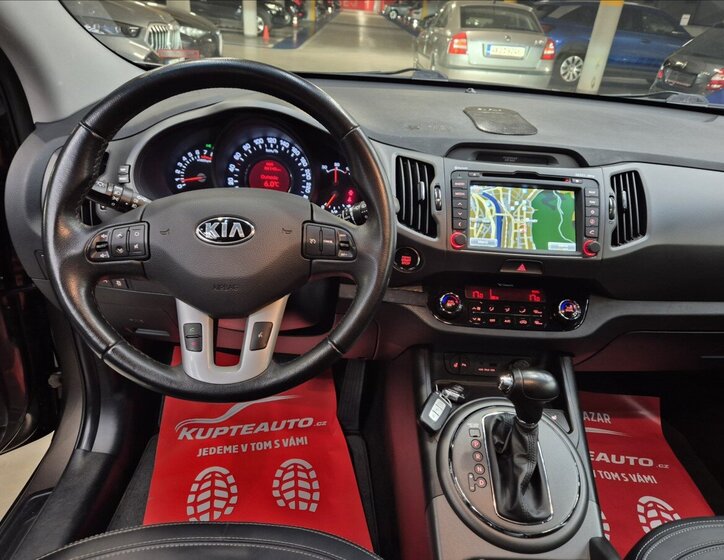KIA Sportage SUV / Terénní 2,0 l 120 kw