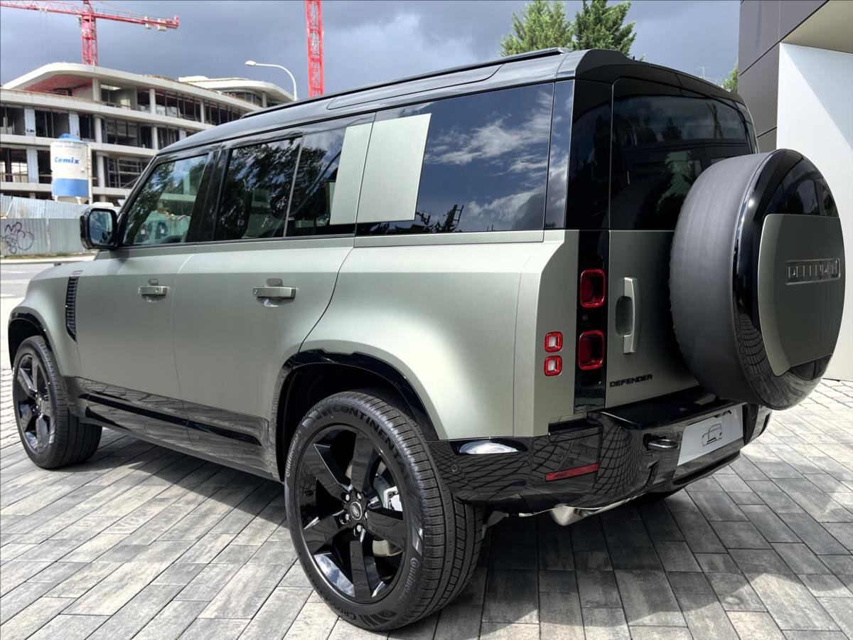 Land Rover Defender SUV 3,0 l 221 kw