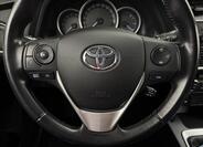 Toyota Auris 8