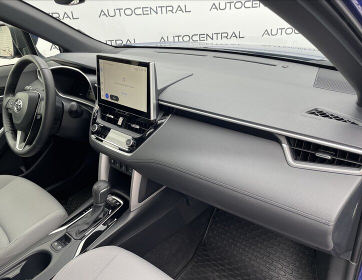 Toyota Corolla Cross SUV 2,0 l 112 kw