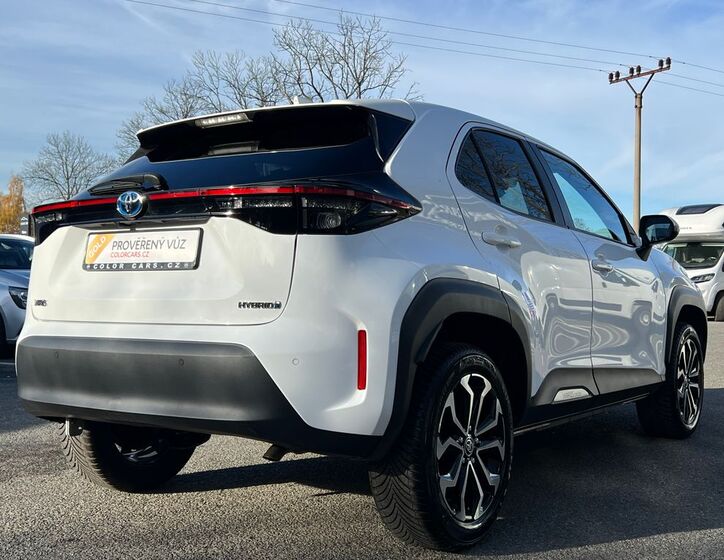 Toyota Yaris Cross 5