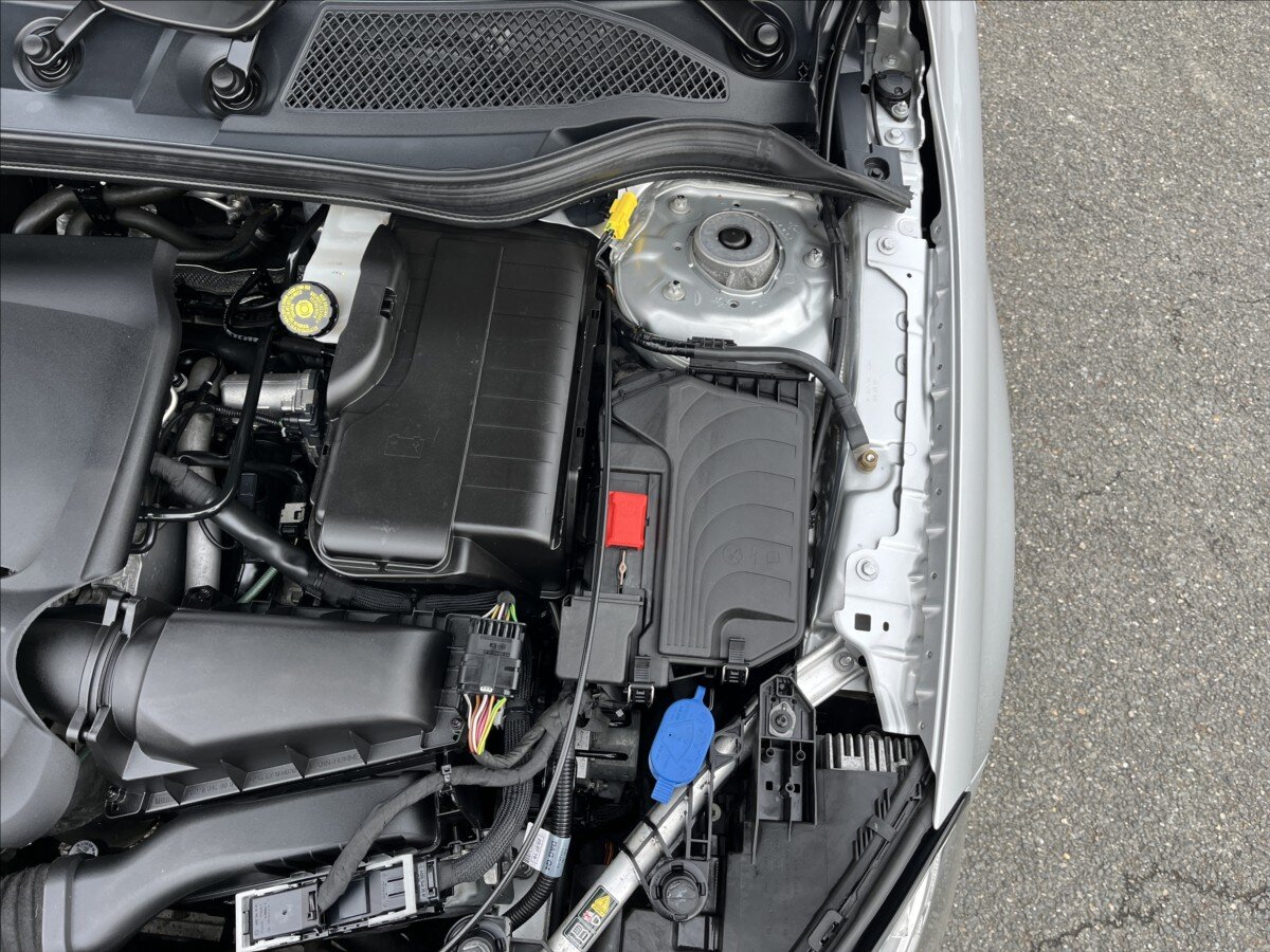 Mercedes-Benz GLA Hatchback 1,6 l 115 kw