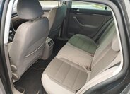 Volkswagen Golf Kombi 1,6 l 77 kw