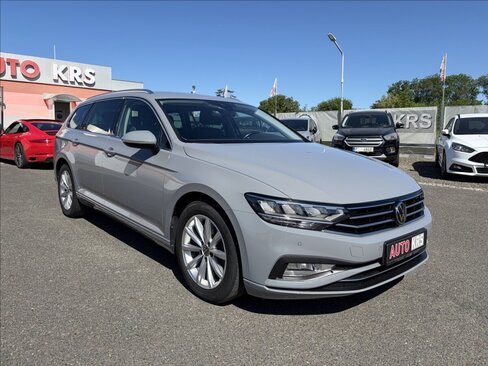 Volkswagen Passat Kombi 2,0 l 110 kw