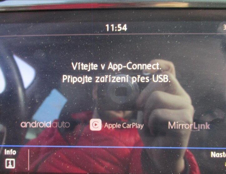 Volkswagen Golf Hatchback 999,0 63 kw