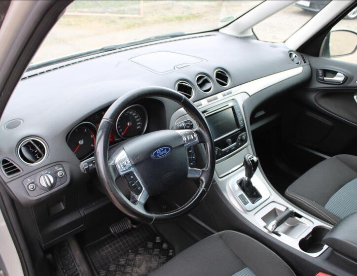 Ford Galaxy Kombi 2,0 l 103 kw